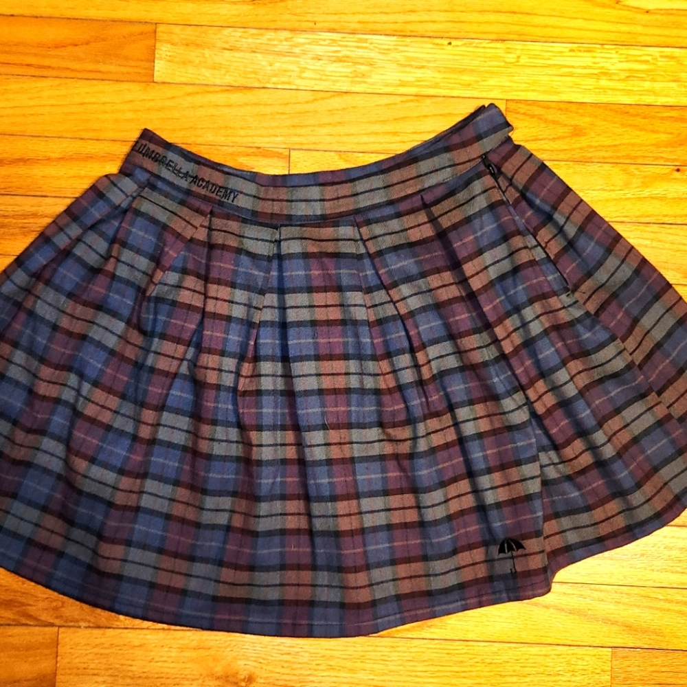 Skirt Hot Topic M